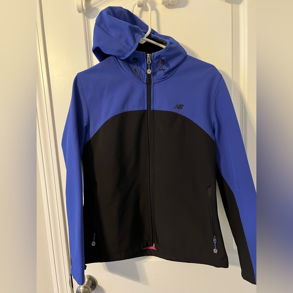 Medium New Balance Lightweight Runners’ Jacket